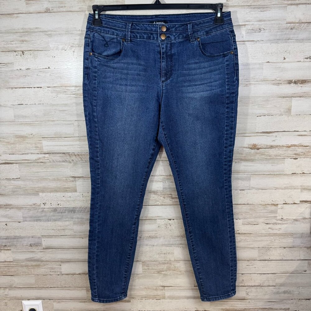 D. JEANS WOMENS BLUE JEANS SIZE 14